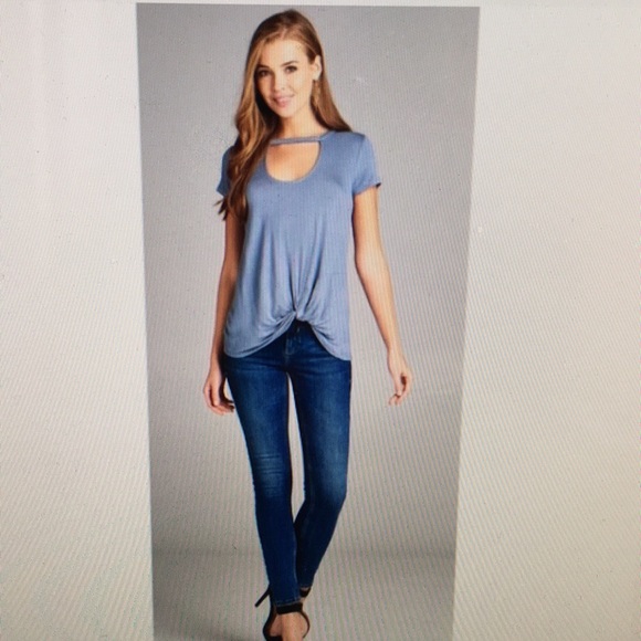 Last One Dusty Blue Choker Twist Front Top M - Picture 2 of 4